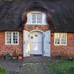3 Bedroom Beautiful In * Galmsbüll
