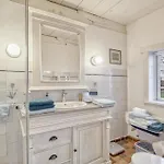 3 Bedroom Beautiful In 別荘 *