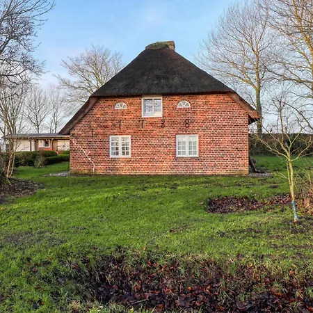 2 Bedroom Beautiful Home In Galmsbuell