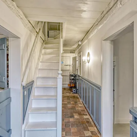 2 Bedroom Beautiful Home In Galmsbuell