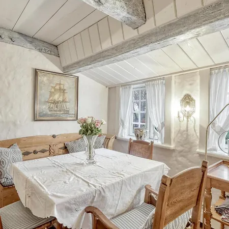 2 Bedroom Beautiful In