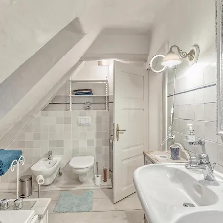 2 Bedroom Beautiful Home In Galmsbuell Galmsbull