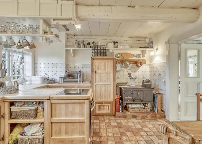 3 Bedroom Beautiful In *